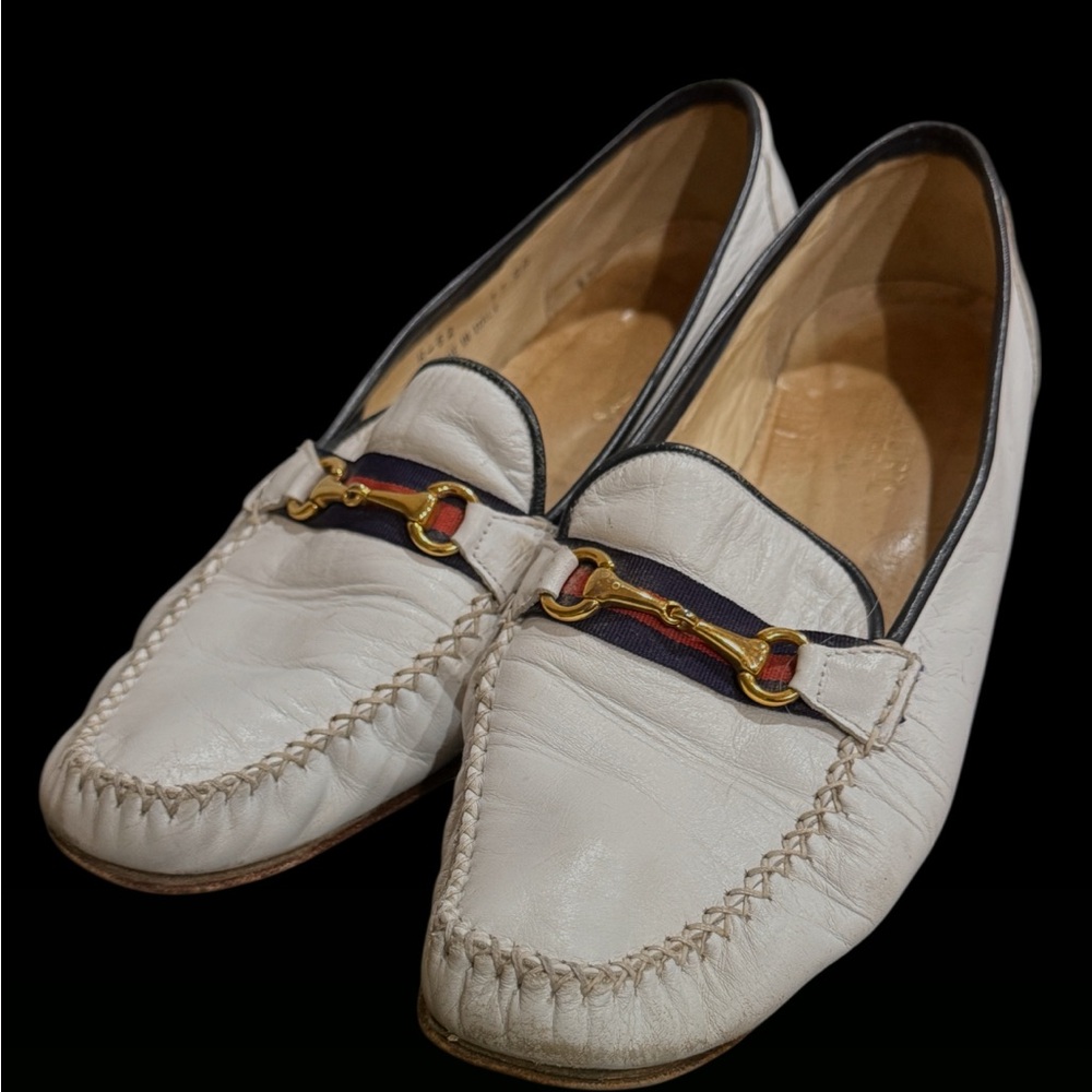Amalfi by Rangoni white Leather Loafers with Gold Accent size 11